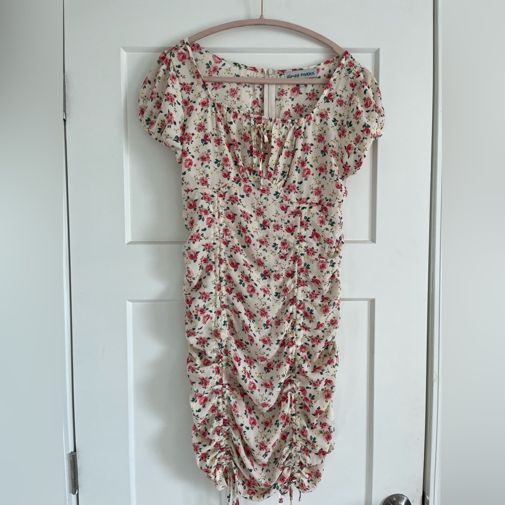 Body on dress size XL with flower details.